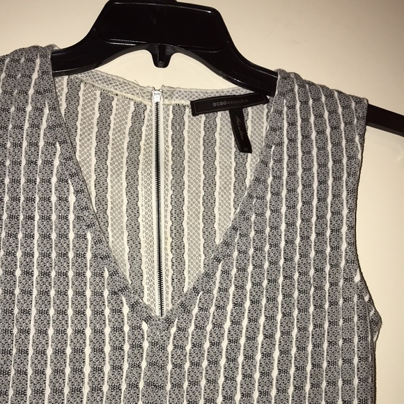 BCBG Max Azria XS zip back tank - Picture 2 of 6